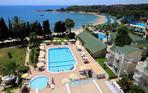 INCEKUM SU HOTEL (2 foto / 10)