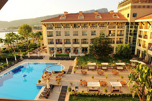 FAME RESIDENCE KEMER & SPA (3 foto / 10)
