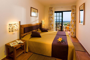 GF HOTEL ISABEL (7 foto / 10)