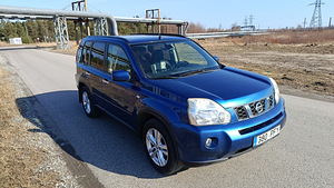 Nissan X-Trail (2 фото из 14)