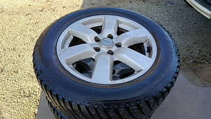 Nissan X-Trail (13 фото из 14)