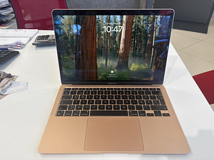 Продается MacBook Air 2021 с чипом M1 (2 фото из 2)
