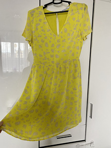 Платье Calvin Klein (2 фото из 3)