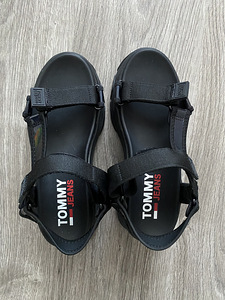 Tommy Jeans sandaalid 38 (1 foto / 3)