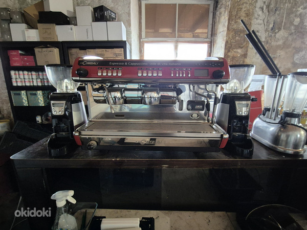 La Cimbali M39 Dosatron ja 2x Casadio enea
