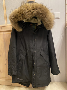 Huppa parka musta värvi S (3 foto / 6)