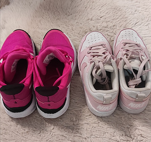 Кроссовки Nike для девочки р.36 (2 фото из 3)
