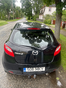 Mazda 2 8/2008 (2 foto / 4)