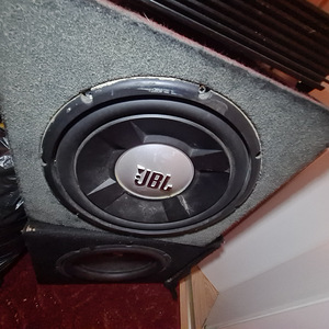 2x12 subwoofer ja võimendi (2 foto / 3)