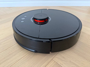 Робот-пылесос Xiaomi Mi Roborock S5 (10 фото из 10)