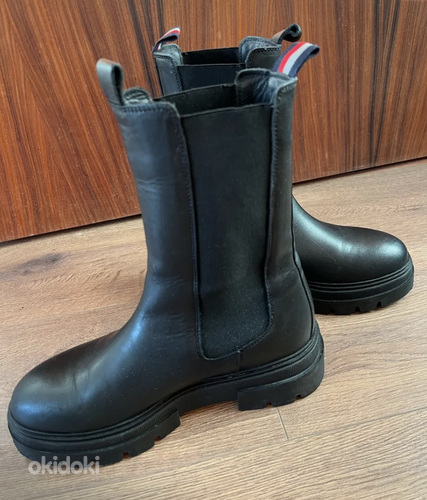 Tommy Hilfiger saapad (37)