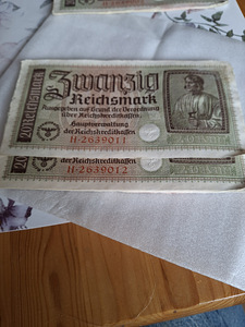 Reichsmarks (2 foto / 3)