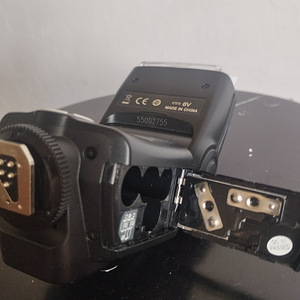 Yongnuo yn 500ex for canon (2 foto / 3)