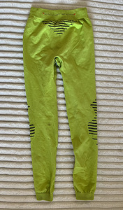 Soe spordipesu X-BIONIC INVENT PANTS JUNIOR 10-11 aastat (3 foto / 3)