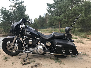 Harley-Davidson Road King V2 (2 foto / 6)