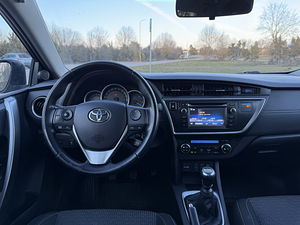 Toyota Auris Touring Sports Active Plus 1.6 Valvematic 97kW (8 foto / 13)
