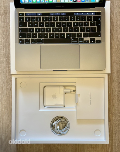 Apple Macbook Pro 13 M1 8/256GB SWE серый, в хорошем состоянии! (фото #3)