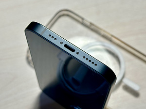 Apple iPhone 13 Midnight 128GB heas korras! (4 foto / 8)