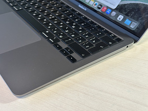 Apple Macbook Air 13 M1 16GB/1TB Space Gray ENG/RUS aku 95% (7 foto / 10)
