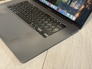 Apple Macbook Pro 16 2019 i7 32/512GB Space Gray ENG (4 foto / 8)