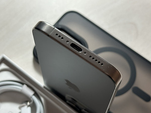 Apple iPhone 15 Pro Natural Titanium 128GB heas korras! (5 foto / 7)