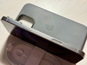 Apple iPhone 16 Pro Max 256GB Natural Titanium в очень хорош (3 фото из 9)
