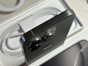 Apple iPhone 16 Pro Max 512GB Natural Ti nagu uus! Aku 100% (3 foto / 8)
