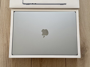 Apple Macbook Air 15 2025 M4 16/256GB SkyBlue SWE nagu uus (1 foto / 9)