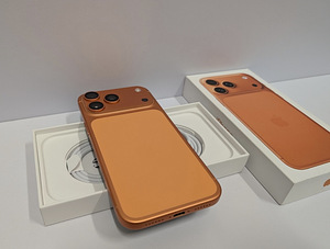 Apple iPhone 17 Pro Max 512GB Cosmic Orange cycle count 10 (4 foto / 10)