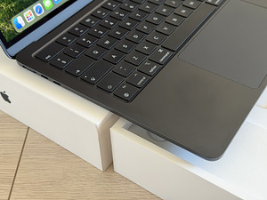 Apple Macbook Air 13 M2 16/256GB aku 100% gar.02.2027 (5 foto / 9)