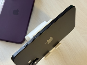 Apple iPhone 16 Plus Black 128GB nagu uus Aku 100%, garantii (2 foto / 10)