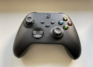Контроллер Xbox Series X (2 фото из 5)