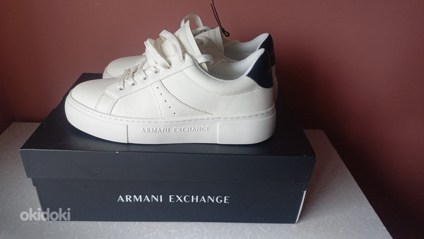 Armani кроссовки