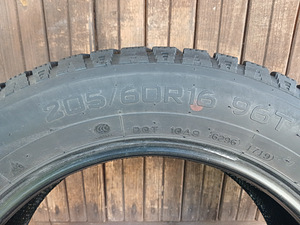 205/60/16 Nankang Ice Activa SW-8 (3 foto / 3)
