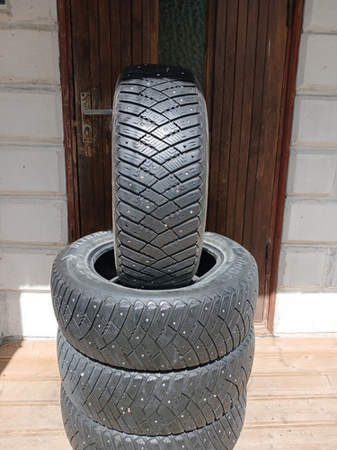 195/65/15 Goodyear UltraGrip Ice Artic