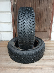 205/60/16 Goodyear UltraGrip Artic 2 (1 foto / 3)
