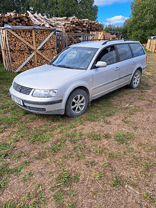 Фольксваген пассат на продажу (1 фото из 10)