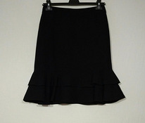 Новая черная юбка с воланами