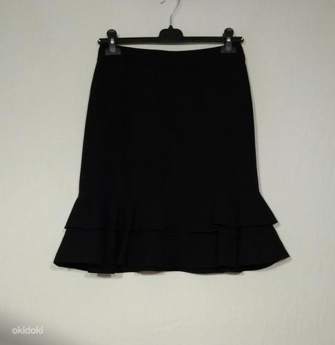 Новая черная юбка с воланами (фото #1)
