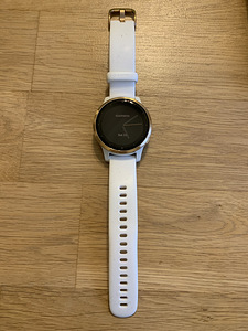 Продам смарт-часы Garmin Vivoactive 4s в идеальном состоянии (1 фото из 4)