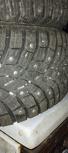 Зимние шины r16 205/55 (2 фото из 3)