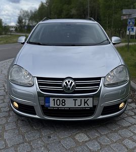 Volkswagen Golf Highline 2.0 103kW (2 foto / 12)