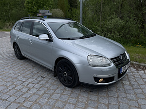 Volkswagen Golf Highline 2.0 103kW (3 foto / 12)