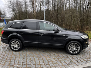 Audi Q7 S-line Comfort 3.0 171kw (3 foto / 15)