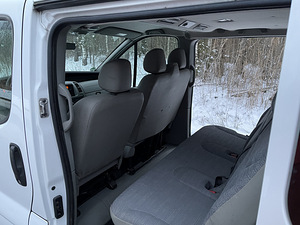 Renault Trafic Passenger 2,5 84KV (6 foto / 13)