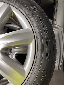 Audi Q7 r19 valuveljed suverehvidega (3 foto / 3)