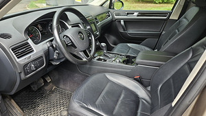 Volkswagen Touareg 2016a. Vahetan garaaži vastu (12 foto / 15)