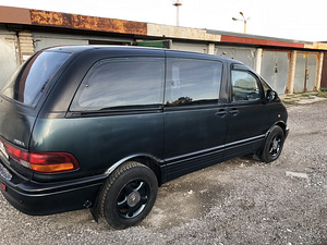 Toyota Previa Estima (5 foto / 15)