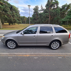 Skoda Octavia 2.0tdi (4 foto / 12)