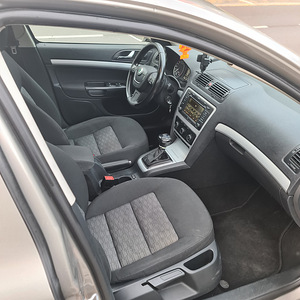 Skoda Octavia 2.0tdi (10 foto / 12)